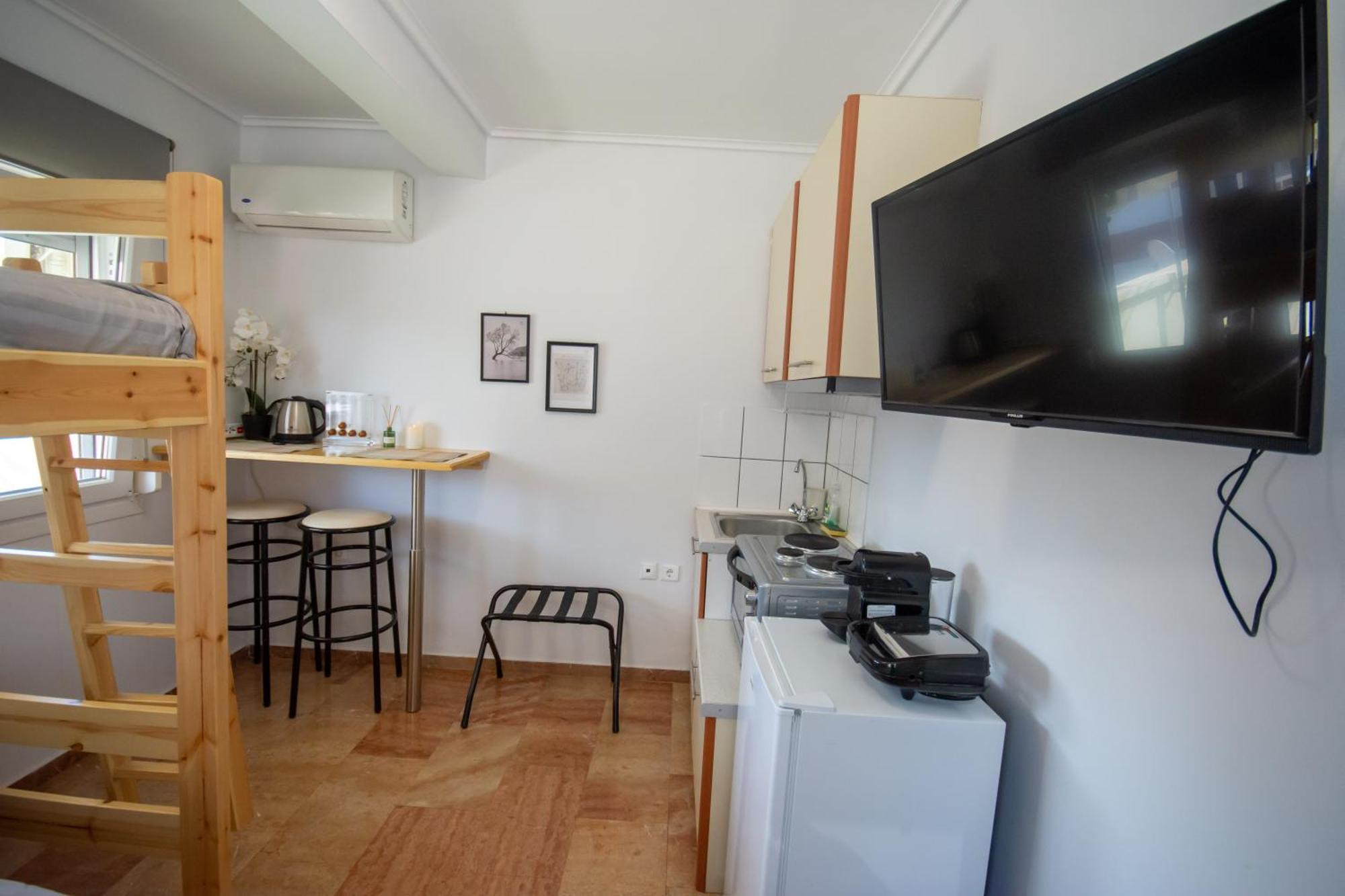 Birdhouse Apartment Athens
